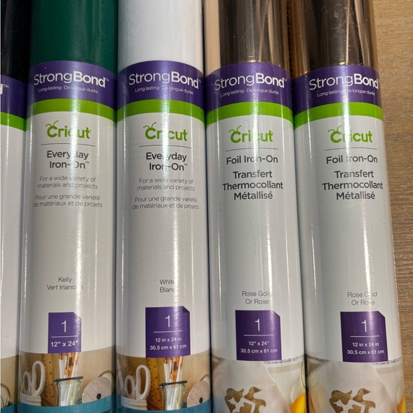 Cricut Vinyl Rolls - Black, Red, Blue, Green, White, Gold - Picture 4 of 4
